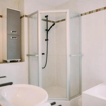 Apartment Luxury - Therme Ed - Messe Muc - Parken - Wlan Erding